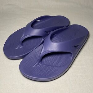 OOFOS Women's Oolala Thong Recovery Sandals, Neptune Blue, Size EU43 W12 M10